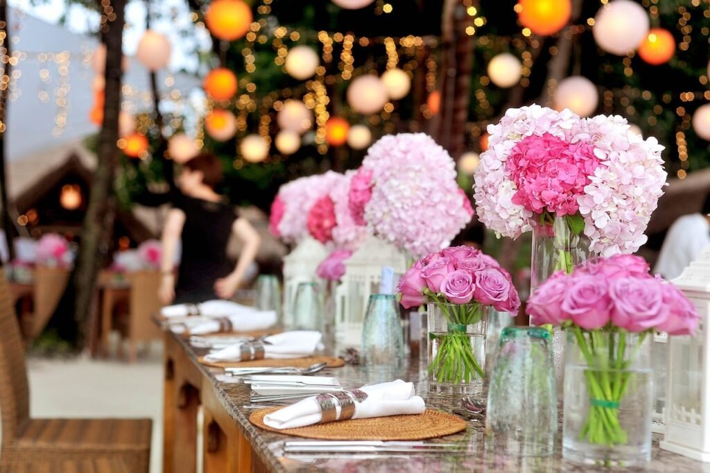 wedding, reception, table, banquet, centerpieces, flower vases, nature, flower background, beautiful flowers, flower wallpaper, table setting, bouquets, celebration, event, decorations, elegant, flower arrangements, flowers, roses, table set-up, wedding setup, wedding photography, wedding details